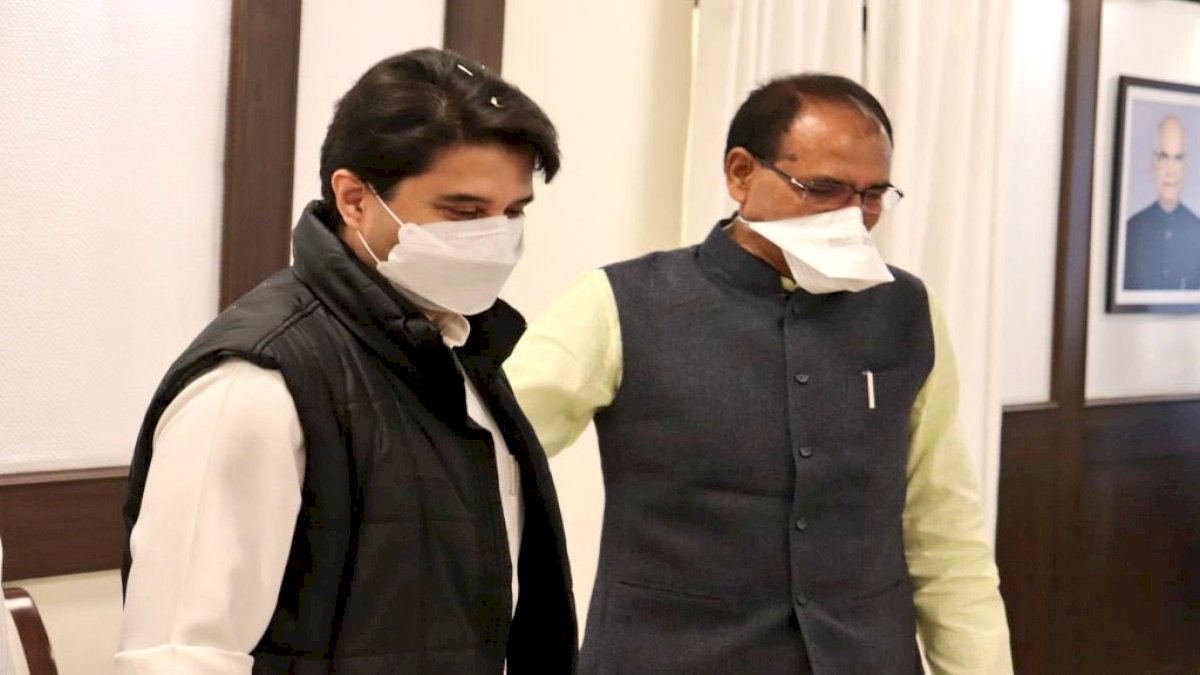 मंत्रिमंडल विस्तार न होने से नाराज़ हैं सिंधिया, दबाव बनाने के लिए सिंधिया समर्थक दे सकते हैं इस्तीफा मंत्रिमंडल विस्तार न होने से नाराज़ हैं सिंधिया, दबाव बनाने के लिए सिंधिया समर्थक दे सकते हैं इस्तीफा
