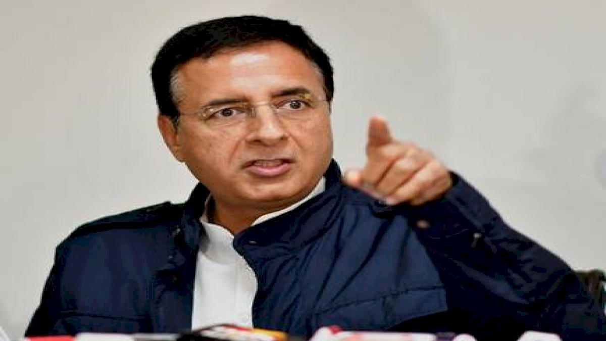 बिहार-बंगाल में चुनावी रैलियां संभव हैं तो संसद का सत्र क्यों नहीं, विपक्ष का सरकार से तीखा सवाल बिहार-बंगाल में चुनावी रैलियां संभव हैं तो संसद का सत्र क्यों नहीं, विपक्ष का सरकार से तीखा सवाल