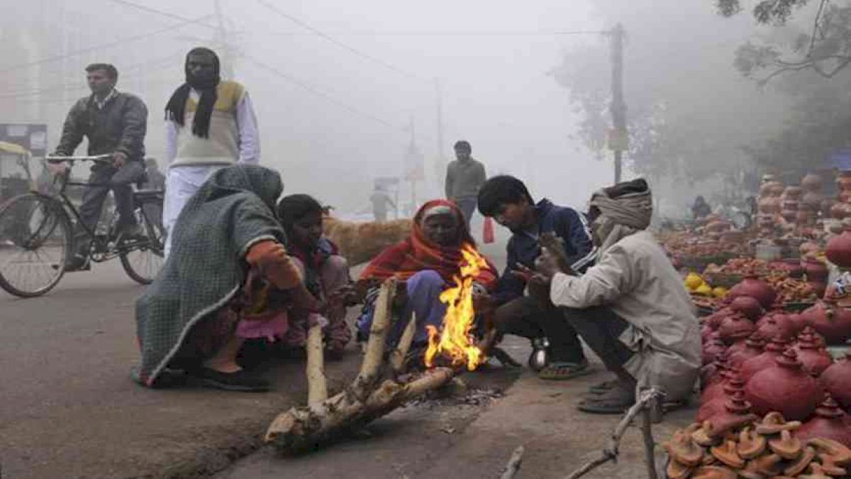 मध्य प्रदेश में कड़ाके की ठंड, दतिया में 2 डिग्री तक लुढ़का पारा मध्य प्रदेश में कड़ाके की ठंड, दतिया में 2 डिग्री तक लुढ़का पारा