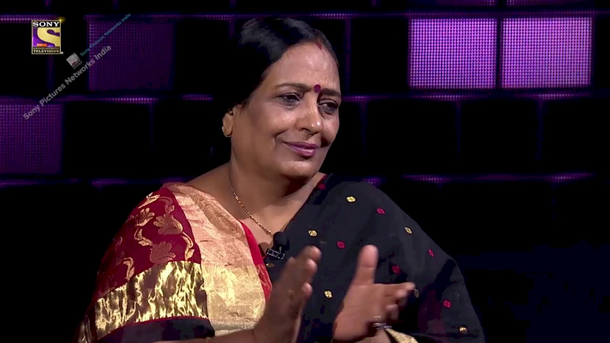 राष्ट्रीय शिक्षक सम्मान प्राप्त डॉ उषा खरे बनीं केबीसी कर्मवीर, जीते 25 लाख राष्ट्रीय शिक्षक सम्मान प्राप्त डॉ उषा खरे बनीं केबीसी कर्मवीर, जीते 25 लाख
