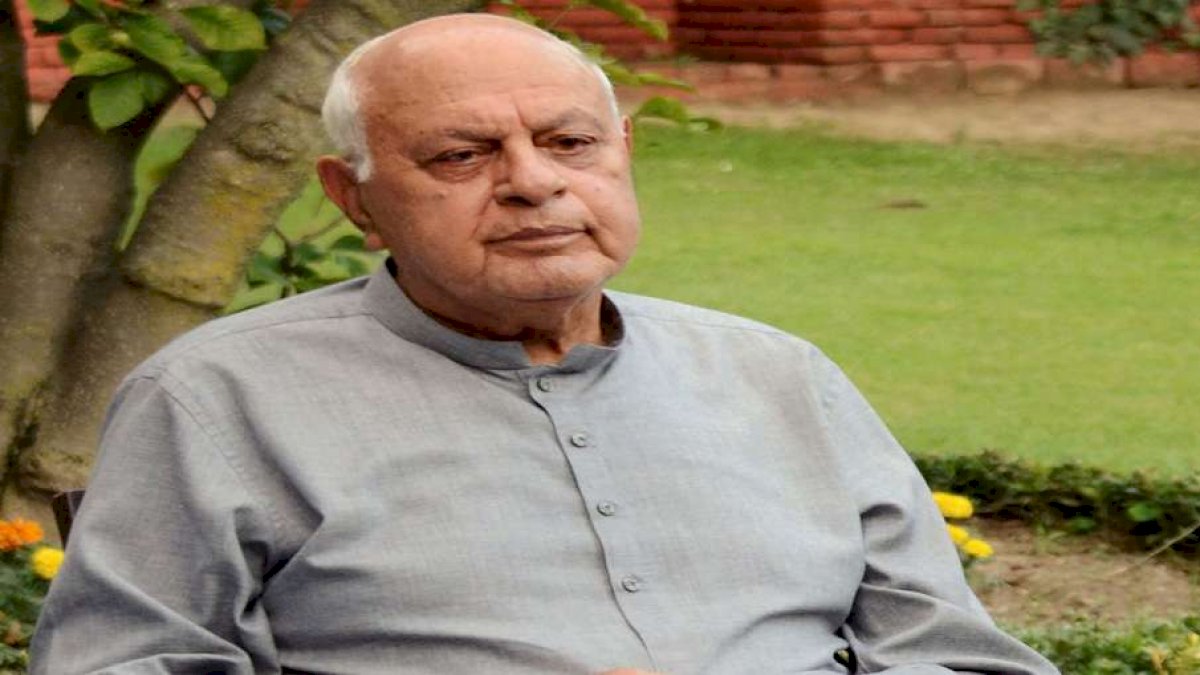 ED ने फारूक अब्दुल्ला की 12 करोड़ की संपत्ति जब्त की, बेटे उमर ने कहा पैतृक संपत्ति भी अटैच की गई ED ने फारूक अब्दुल्ला की 12 करोड़ की संपत्ति जब्त की, बेटे उमर ने कहा पैतृक संपत्ति भी अटैच की गई
