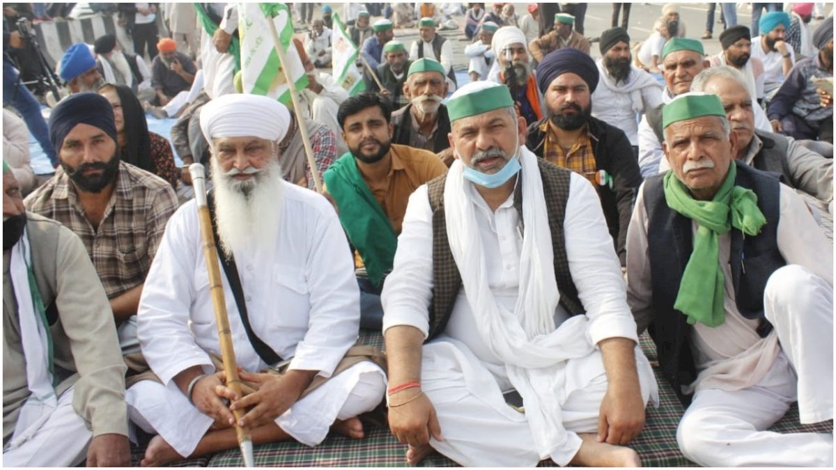 किसान आंदोलन में आज मनाया जाएगा शहीद दिवस, 25 दिनों में जान गंवाने 33 किसानों को करेंगे याद किसान आंदोलन में आज मनाया जाएगा शहीद दिवस, 25 दिनों में जान गंवाने 33 किसानों को करेंगे याद