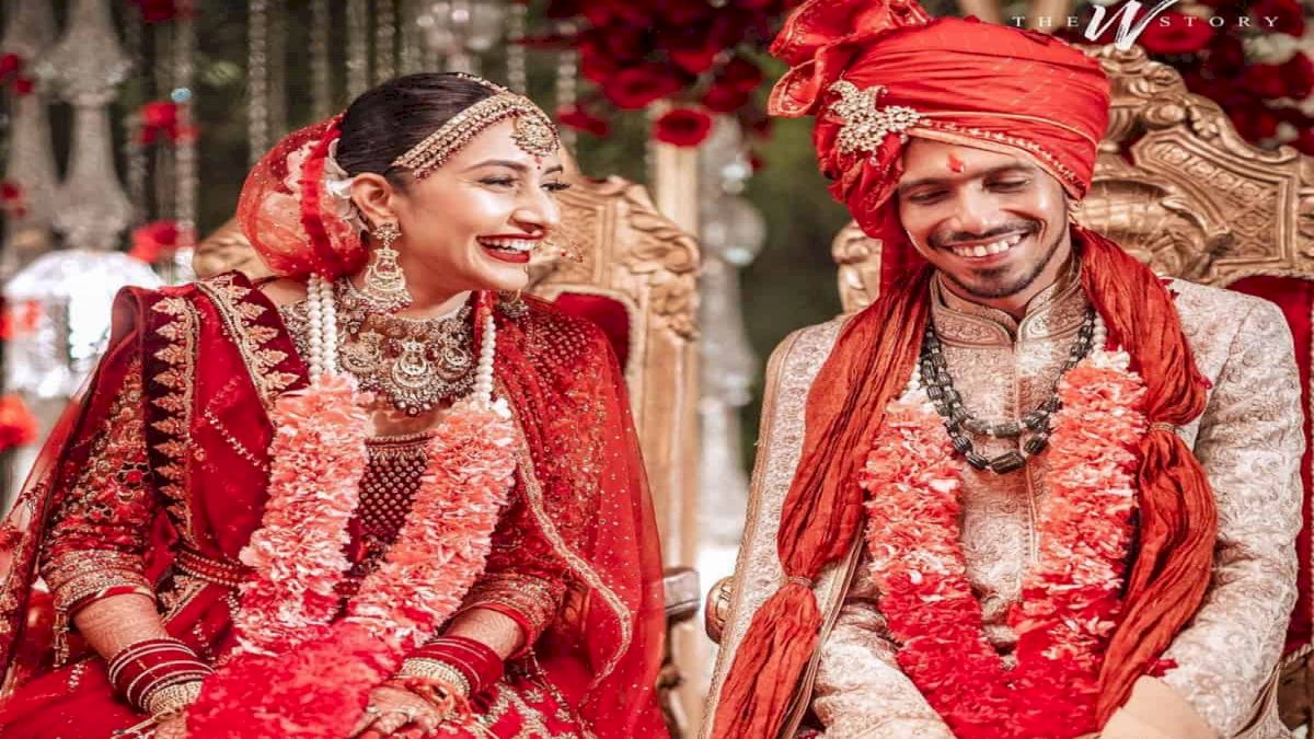 क्रिकेटर युजवेंद्र चहल की दुल्हन बनीं धनश्री क्रिकेटर युजवेंद्र चहल की दुल्हन बनीं धनश्री