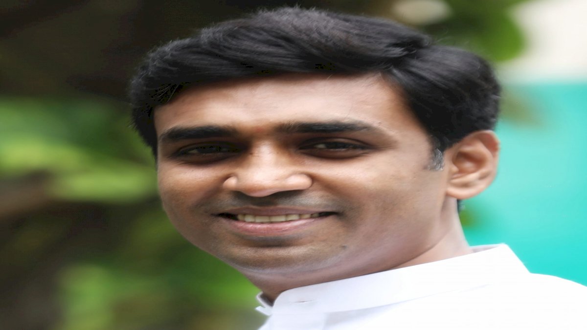 छल से चुनाव लड़ने वालों के खिलाफ विक्रांत भूरिया के सख्त तेवर, संगठन से बाहर का दिखाया रास्ता छल से चुनाव लड़ने वालों के खिलाफ विक्रांत भूरिया के सख्त तेवर, संगठन से बाहर का दिखाया रास्ता