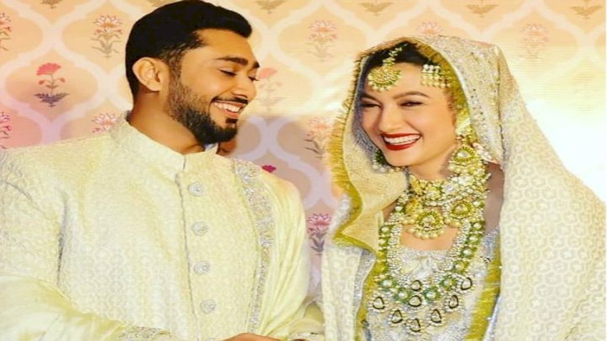 Gauahar-Zaid Wedding: ज़ैद की हुईं गौहर, कहा निकाह कबूल है Gauahar-Zaid Wedding: ज़ैद की हुईं गौहर, कहा निकाह कबूल है