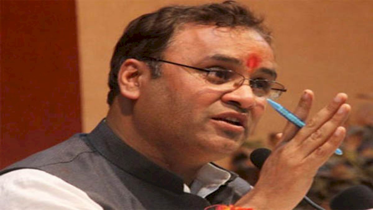 डरपोक सरकार विधानसभा घेराव से डर गई, बंगले को बैरिकेड्स से घेरे जाने पर अरुण यादव का पलटवार डरपोक सरकार विधानसभा घेराव से डर गई, बंगले को बैरिकेड्स से घेरे जाने पर अरुण यादव का पलटवार