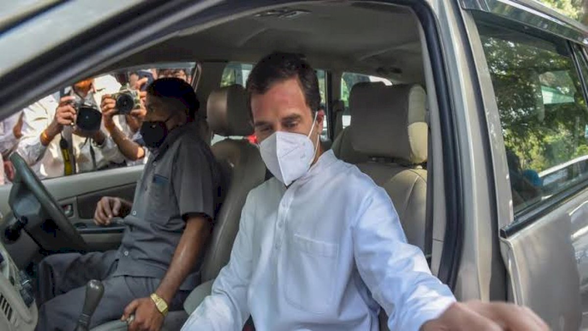 निजी यात्रा पर विदेश गए राहुल गांधी, स्थापना दिवस पर पार्टी मुख्यालय में कौन फहराएगा झंडा निजी यात्रा पर विदेश गए राहुल गांधी, स्थापना दिवस पर पार्टी मुख्यालय में कौन फहराएगा झंडा