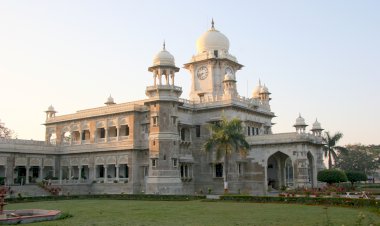 Photo Courtesy: wikimedia commons Photo Courtesy: wikimedia commons
