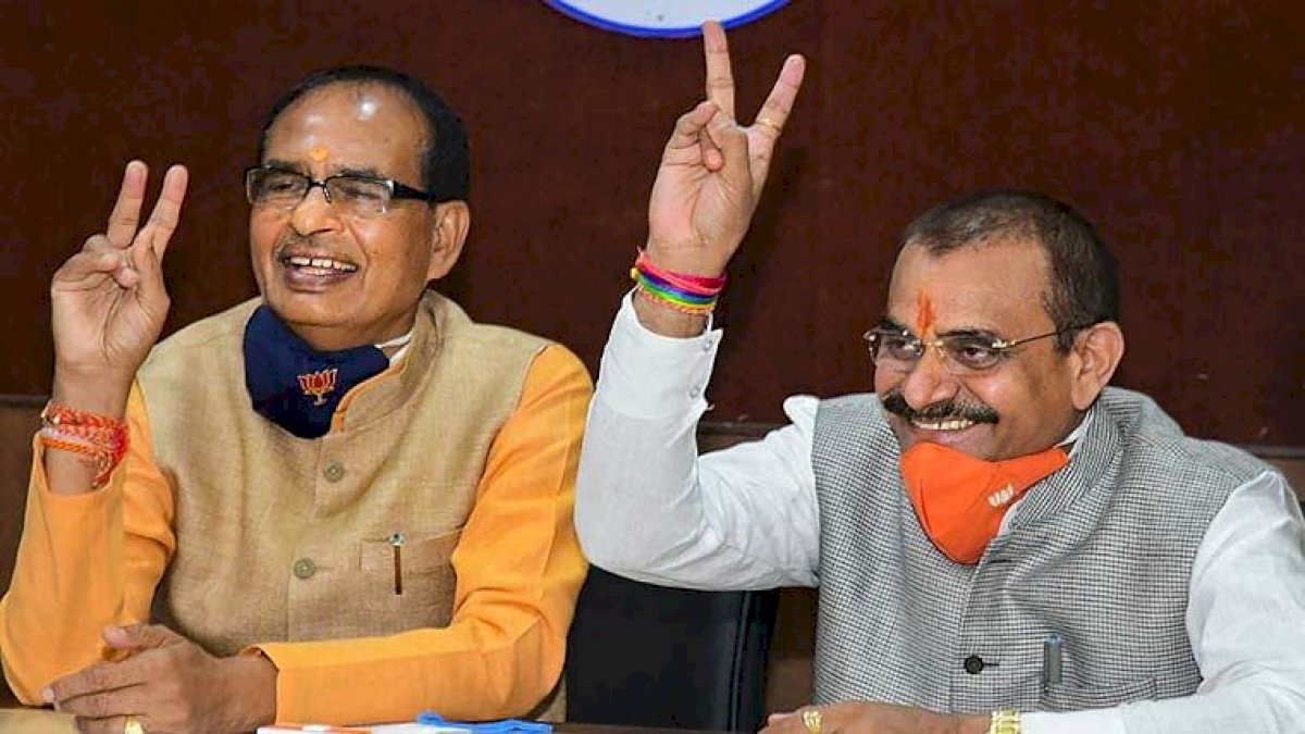 MP BJP: वीडी शर्मा जल्द करेंगे अपने नई टीम का एलान, सिंधिया खेमे से भी 3-4 को करेंगे एडजस्ट MP BJP: वीडी शर्मा जल्द करेंगे अपने नई टीम का एलान, सिंधिया खेमे से भी 3-4 को करेंगे एडजस्ट