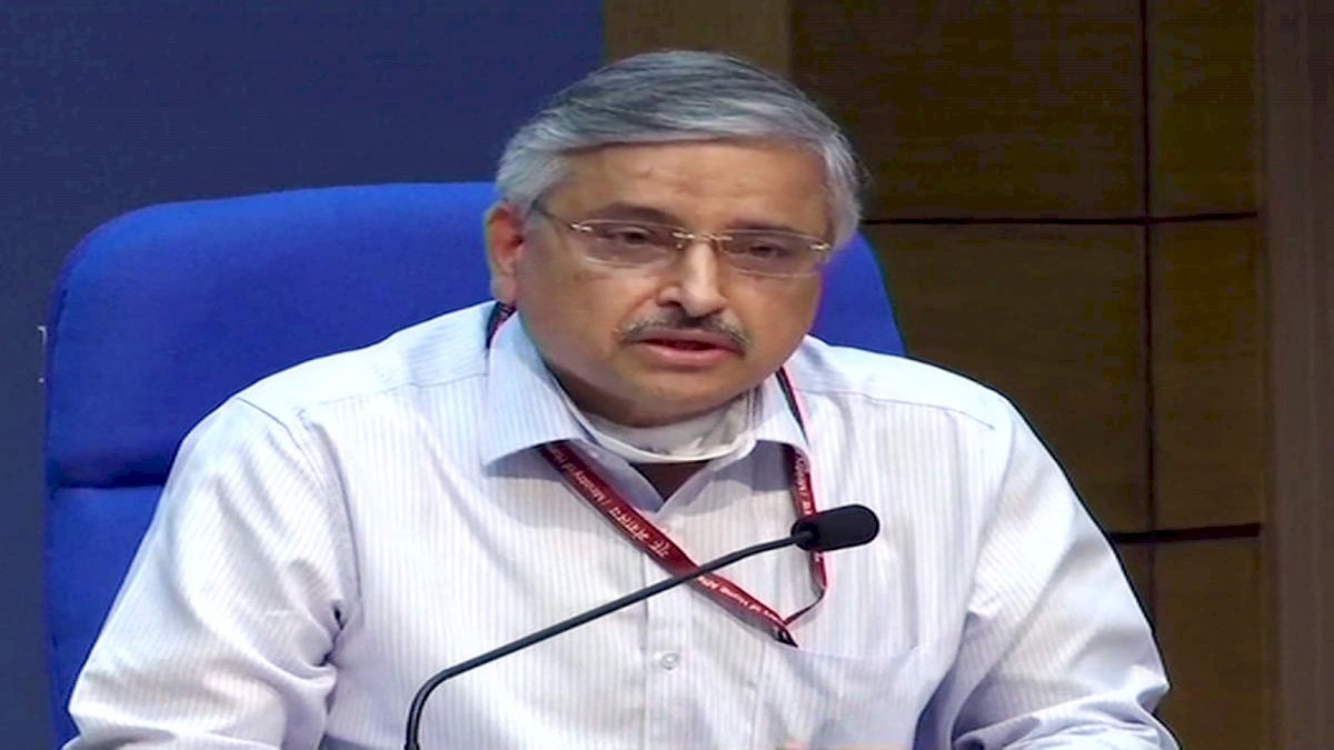 AIIMS के निदेशक ने कहा, फिलहाल बैक अप का काम करेगी भारत बायोटेक की वैक्सीन AIIMS के निदेशक ने कहा, फिलहाल बैक अप का काम करेगी भारत बायोटेक की वैक्सीन