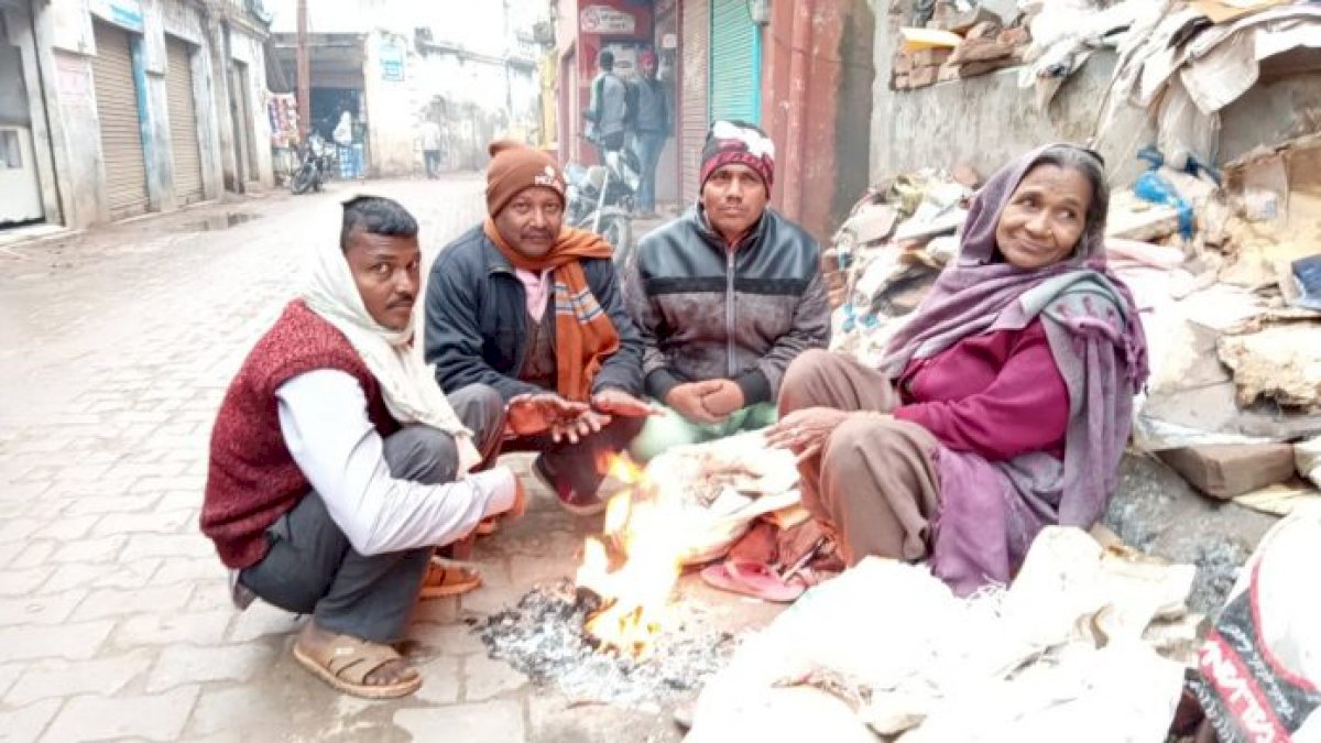 भोपाल समेत मध्य प्रदेश के 17 जिलों में बारिश से फिर बढ़ी सर्दी भोपाल समेत मध्य प्रदेश के 17 जिलों में बारिश से फिर बढ़ी सर्दी