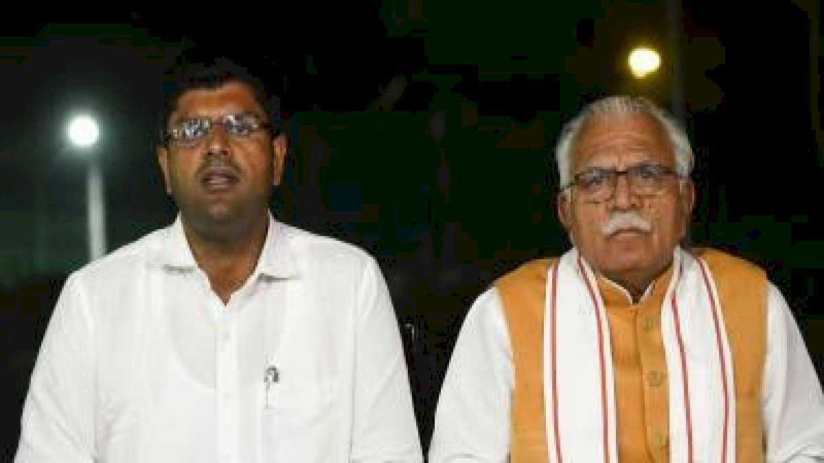 हरियाणा की खट्टर सरकार पर ख़तरा, जेजेपी विधायक टूटे तो निर्दलीय भी छोड़ सकते हैं साथ हरियाणा की खट्टर सरकार पर ख़तरा, जेजेपी विधायक टूटे तो निर्दलीय भी छोड़ सकते हैं साथ