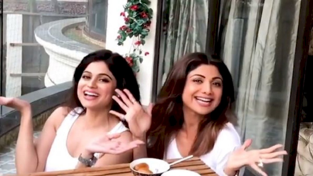 Bollywood Makar Sankranti: बॉलीवुड के सितारों ने सोशल मीडिया पर दी फैंस को बधाई Bollywood Makar Sankranti: बॉलीवुड के सितारों ने सोशल मीडिया पर दी फैंस को बधाई