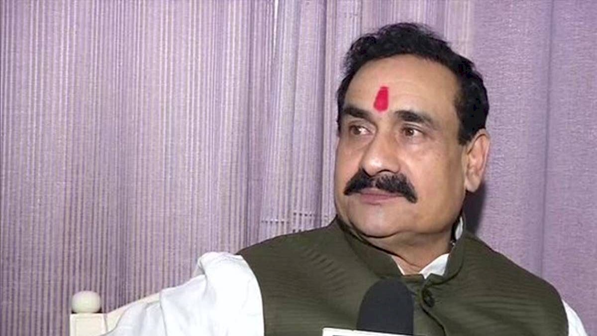 नरोत्तम मिश्रा ने कांग्रेस को बताया गुटबाज़ों की पार्टी, कहा सिर्फ़ तीन गुटों में बंटी पार्टी नरोत्तम मिश्रा ने कांग्रेस को बताया गुटबाज़ों की पार्टी, कहा सिर्फ़ तीन गुटों में बंटी पार्टी
