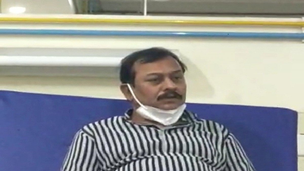 कोरोनावायरस की चपेट में आए दुर्ग के सांसद ने अस्पताल में सुनाया गीत, सुख में सब साथी दुख में ना कोय कोरोनावायरस की चपेट में आए दुर्ग के सांसद ने अस्पताल में सुनाया गीत, सुख में सब साथी दुख में ना कोय
