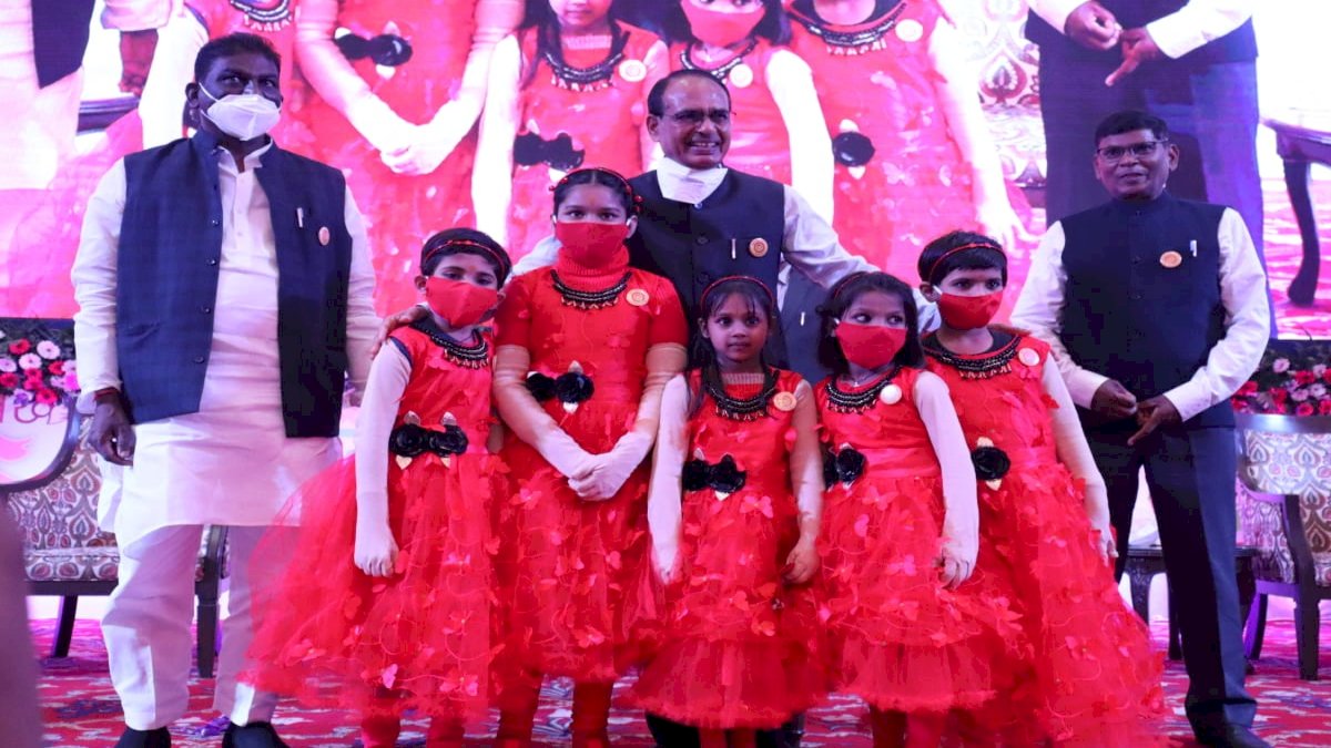 PANKH: मध्य प्रदेश में आज से शुरू हुआ पंख अभियान, जानें क्या है इसका मकसद PANKH: मध्य प्रदेश में आज से शुरू हुआ पंख अभियान, जानें क्या है इसका मकसद