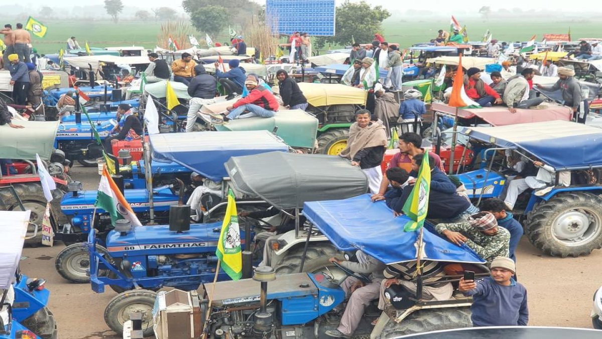 Delhi Police: पाकिस्तान में बने 308 ट्विटर हैंडल, ट्रैक्टर परेड में गड़बड़ी फैलाने की साज़िश Delhi Police: पाकिस्तान में बने 308 ट्विटर हैंडल, ट्रैक्टर परेड में गड़बड़ी फैलाने की साज़िश