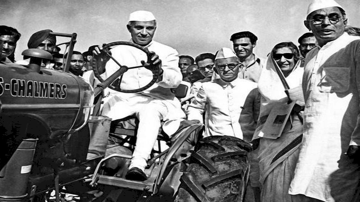 ट्रैक्टर: इतिहास, वर्तमान और भविष्य ट्रैक्टर: इतिहास, वर्तमान और भविष्य