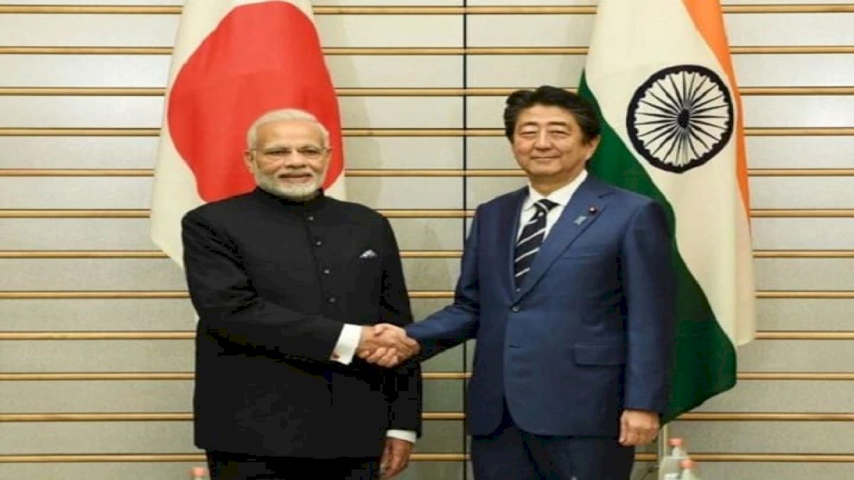 पद्म पुरस्कारों की घोषणा, शिंजो आबे, रामविलास पासवान समेत इन हस्तियों को मिला सम्मान, यहां देखें लिस्ट पद्म पुरस्कारों की घोषणा, शिंजो आबे, रामविलास पासवान समेत इन हस्तियों को मिला सम्मान, यहां देखें लिस्ट