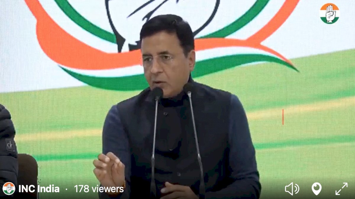 कांग्रेस ने कहा, दिल्ली हिंसा के लिए अमित शाह ज़िम्मेदार, उन्हें फ़ौरन बर्खास्त किया जाए कांग्रेस ने कहा, दिल्ली हिंसा के लिए अमित शाह ज़िम्मेदार, उन्हें फ़ौरन बर्खास्त किया जाए