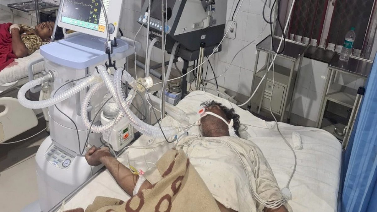 Rajasthan: भीलवाड़ा में जहरीली शराब के कारण 4 की मौत, पांच की हालत नाजुक Rajasthan: भीलवाड़ा में जहरीली शराब के कारण 4 की मौत, पांच की हालत नाजुक