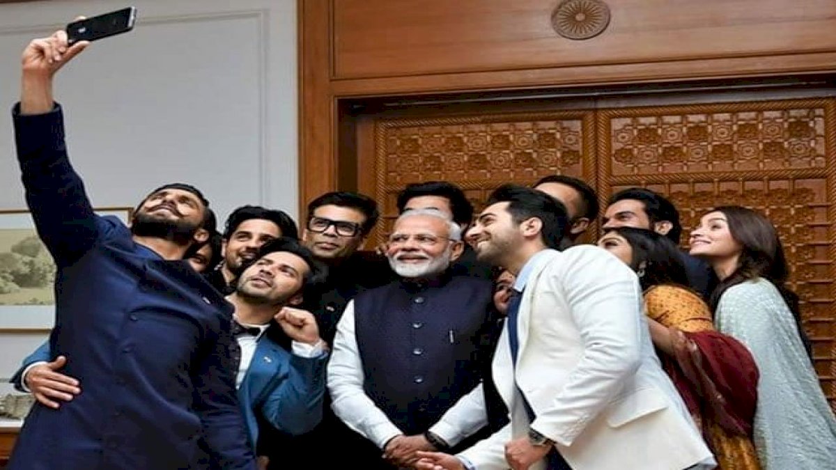 जब सरकार के समर्थन में उतरे कई सेलेब्रिटी तो ट्विटर पर ट्रेंड हुआ एंटी नेशनल बॉलीवुड जब सरकार के समर्थन में उतरे कई सेलेब्रिटी तो ट्विटर पर ट्रेंड हुआ एंटी नेशनल बॉलीवुड