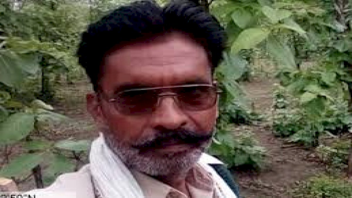 देवास में ड्यूटी के दौरान शहीद फॉरेस्ट गार्ड की हत्या का वीडियो मिला, मदनलाल ने ख़ुद की थी रिकॉर्डिंग देवास में ड्यूटी के दौरान शहीद फॉरेस्ट गार्ड की हत्या का वीडियो मिला, मदनलाल ने ख़ुद की थी रिकॉर्डिंग