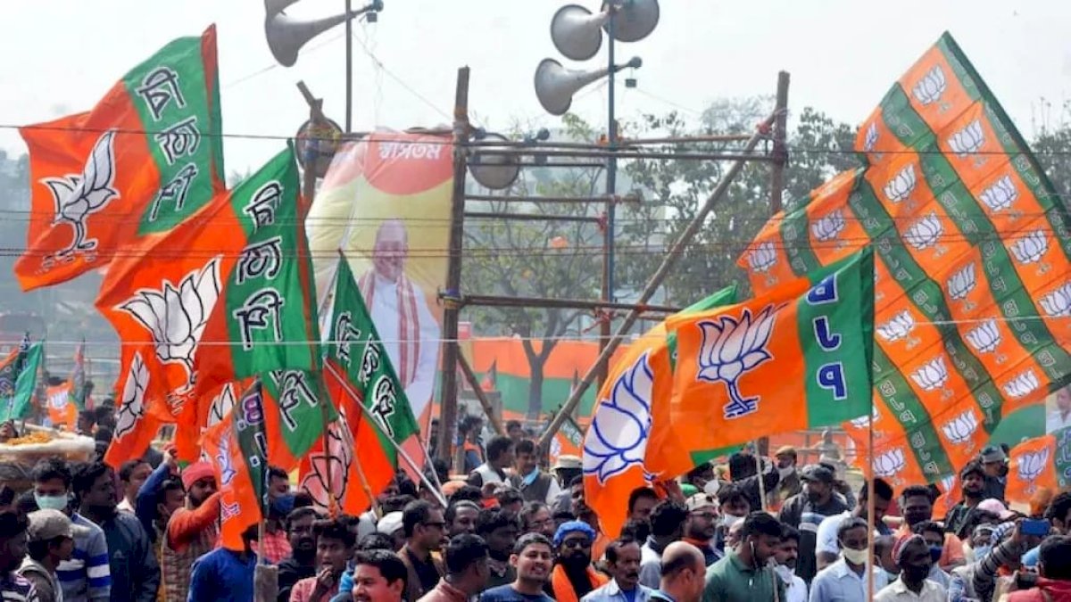 पश्चिम बंगाल में बीजेपी की परिवर्तन यात्रा शुरू पश्चिम बंगाल में बीजेपी की परिवर्तन यात्रा शुरू