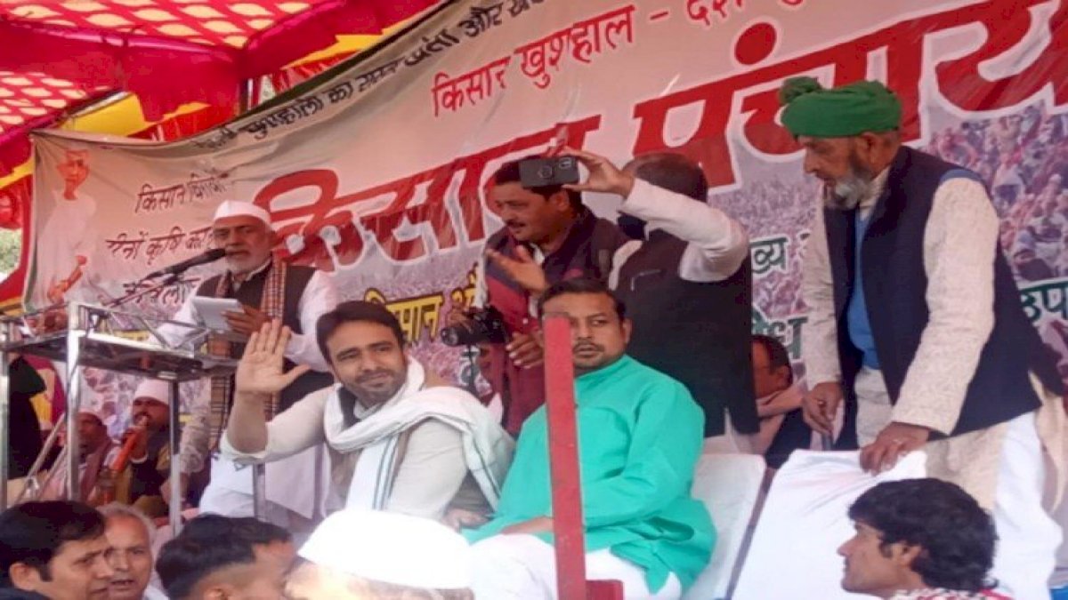 पुराने ज़ख़्मों पर मरहम लगाती किसान एकता, क्या सियासत में भी आएगा नया मोड़ पुराने ज़ख़्मों पर मरहम लगाती किसान एकता, क्या सियासत में भी आएगा नया मोड़