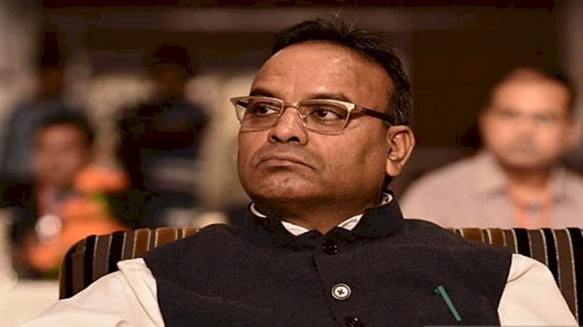 छत्तीसगढ़ बीजेपी के दो नेता आपस में भिड़े, पूर्व मंत्री अजय चंद्राकर को बैठक में बुलाए न जाने पर आया ग़ुस्सा छत्तीसगढ़ बीजेपी के दो नेता आपस में भिड़े, पूर्व मंत्री अजय चंद्राकर को बैठक में बुलाए न जाने पर आया ग़ुस्सा