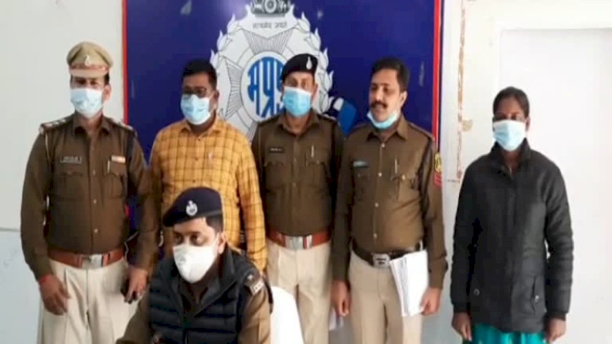 छतरपुर पुलिस ने किया मानव तस्कर गिरोह का भंडाफोड़, एक महिला समेत 8 आरोपी गिरफ्तार छतरपुर पुलिस ने किया मानव तस्कर गिरोह का भंडाफोड़, एक महिला समेत 8 आरोपी गिरफ्तार