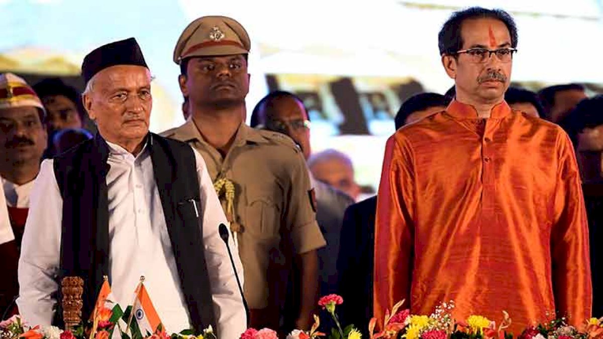 महाराष्ट्र सरकार और राज्यपाल में टकराव, राज्यपाल को नहीं मिला सरकारी विमान महाराष्ट्र सरकार और राज्यपाल में टकराव, राज्यपाल को नहीं मिला सरकारी विमान