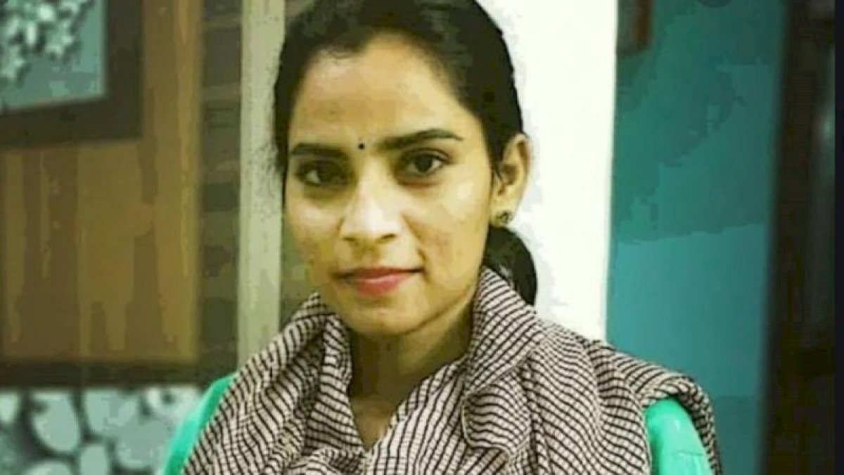 श्रमिक अधिकार कार्यकर्ता नवदीप कौर को एक मामले में जमानत, बेल की एक अर्ज़ी पर आज सुनवाई श्रमिक अधिकार कार्यकर्ता नवदीप कौर को एक मामले में जमानत, बेल की एक अर्ज़ी पर आज सुनवाई