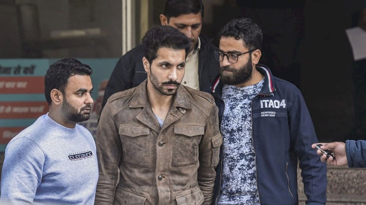क्राइम सीन रीक्रिएट करने दीप सिद्धू को लाल किला लेकर पहुंची दिल्ली पुलिस क्राइम सीन रीक्रिएट करने दीप सिद्धू को लाल किला लेकर पहुंची दिल्ली पुलिस