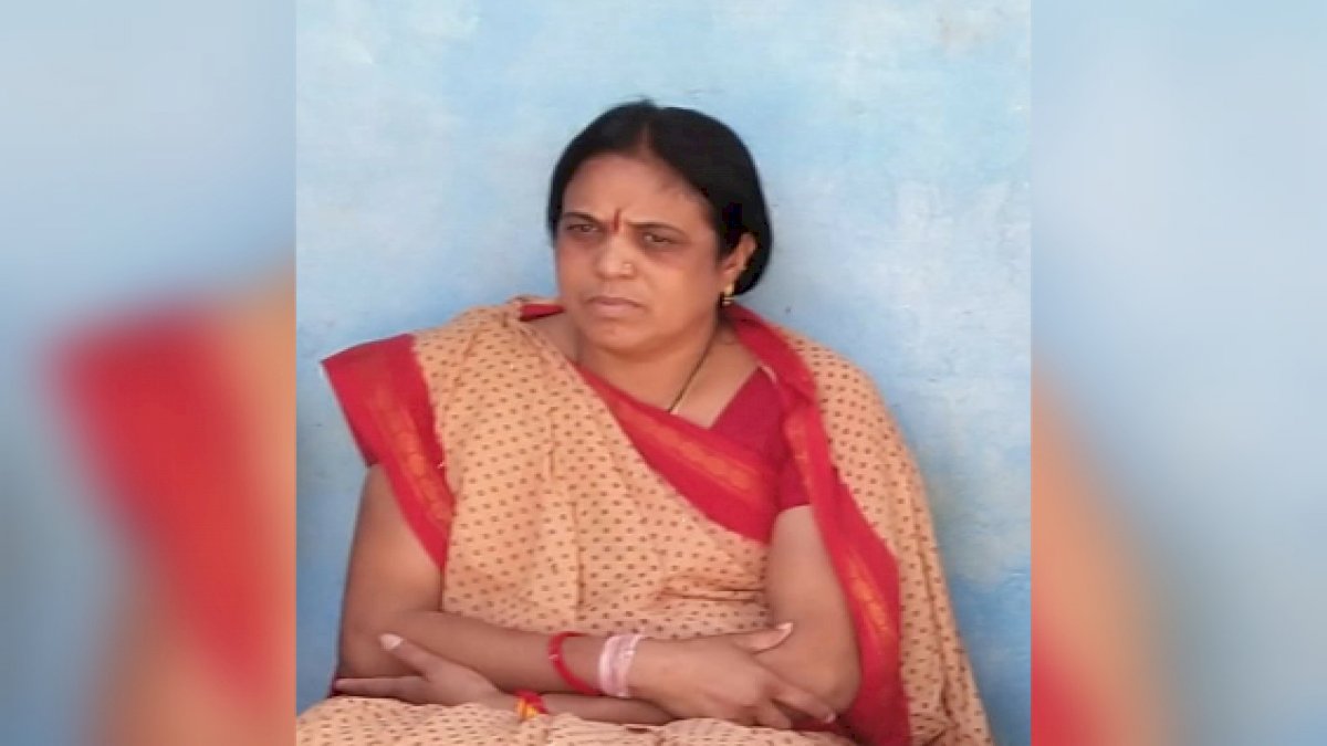 आदिवासी महिला विधायक कलावती का बीजेपी नेताओं पर आरोप, नाक, हाथ काटने की दे रहे धमकियाँ आदिवासी महिला विधायक कलावती का बीजेपी नेताओं पर आरोप, नाक, हाथ काटने की दे रहे धमकियाँ