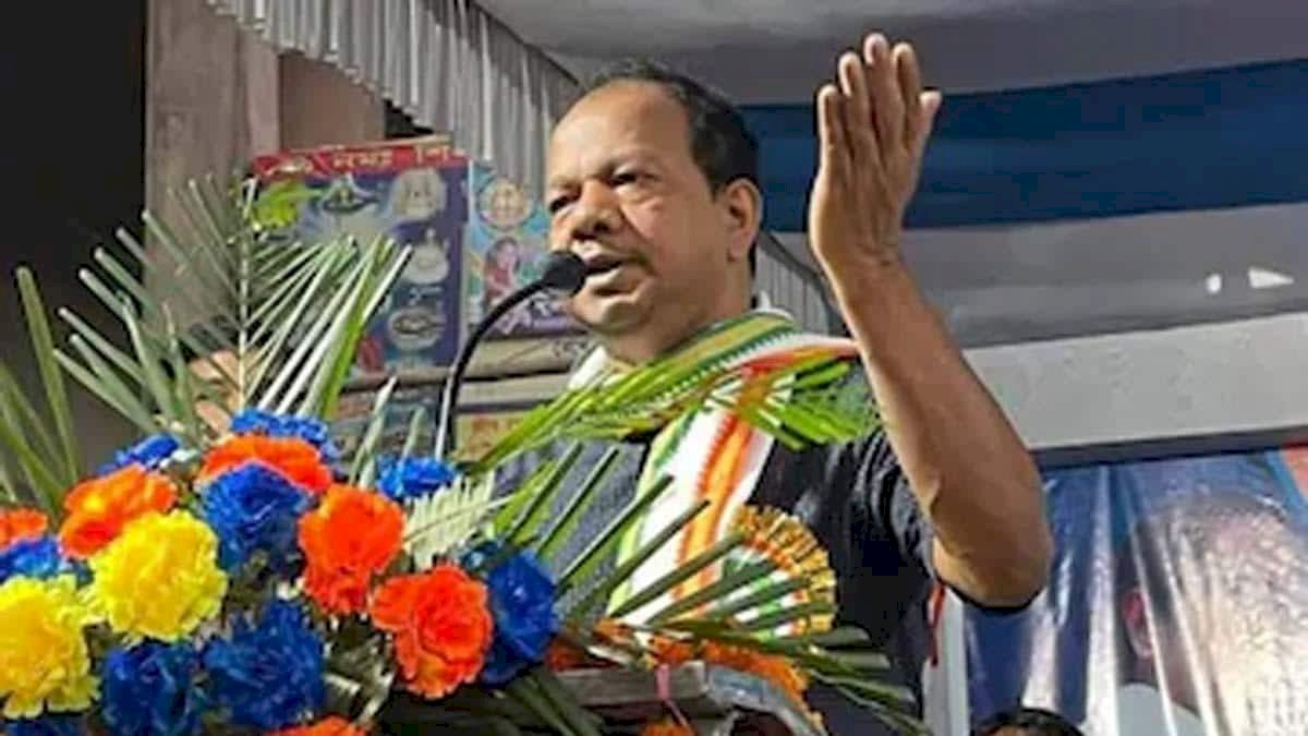 पश्चिम बंगाल के मंत्री और टीएमसी नेता जाकिर हुसैन पर क्रूड बम से हमला, अस्पताल में भर्ती पश्चिम बंगाल के मंत्री और टीएमसी नेता जाकिर हुसैन पर क्रूड बम से हमला, अस्पताल में भर्ती