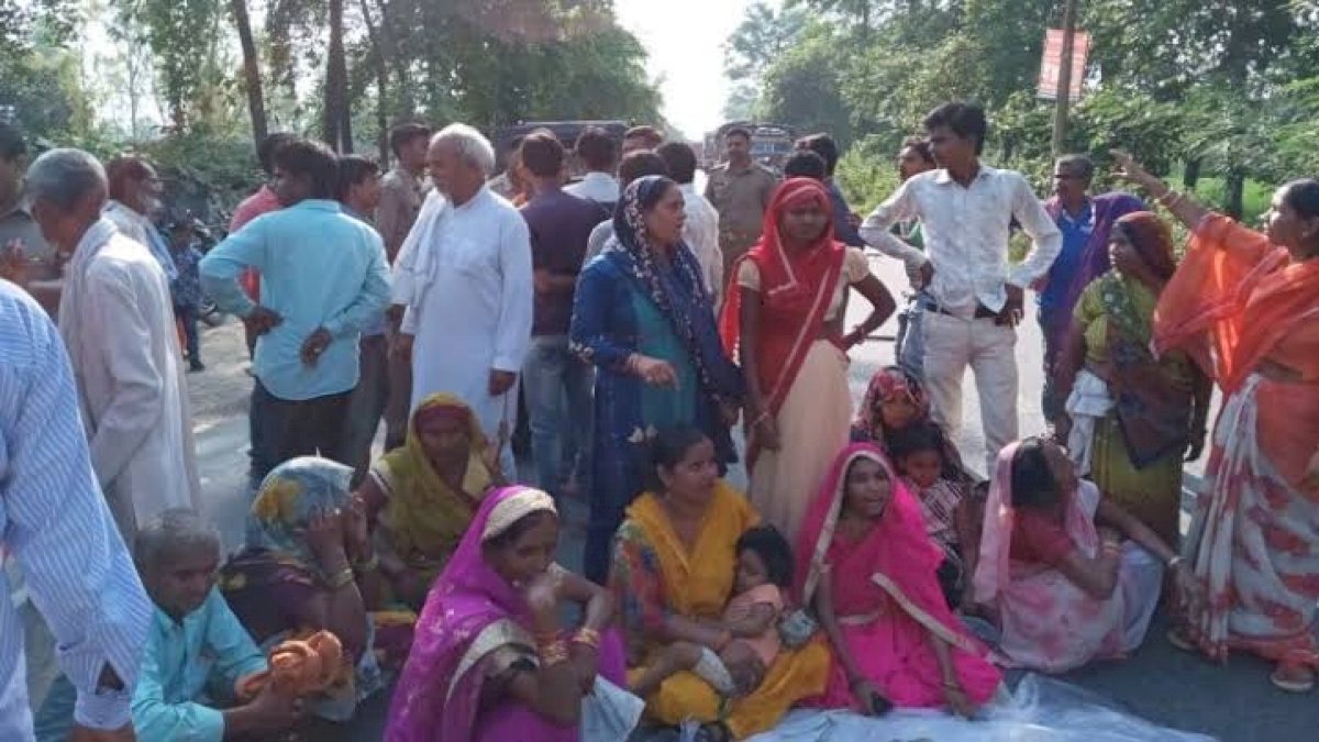 उन्नाव केस: पुलिस का दावा, पोस्टमार्टम में नहीं मिली चोट, ज़हर से मौत की आशंका उन्नाव केस: पुलिस का दावा, पोस्टमार्टम में नहीं मिली चोट, ज़हर से मौत की आशंका