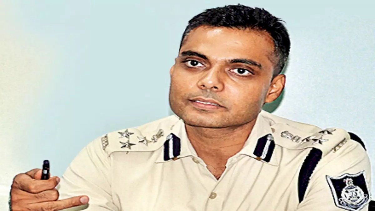 युवती से दरिंदगी के मामले में TI सस्पेंड, SIT को सौंपी गई जाँच, कांग्रेस ने उठाया था मसला युवती से दरिंदगी के मामले में TI सस्पेंड, SIT को सौंपी गई जाँच, कांग्रेस ने उठाया था मसला