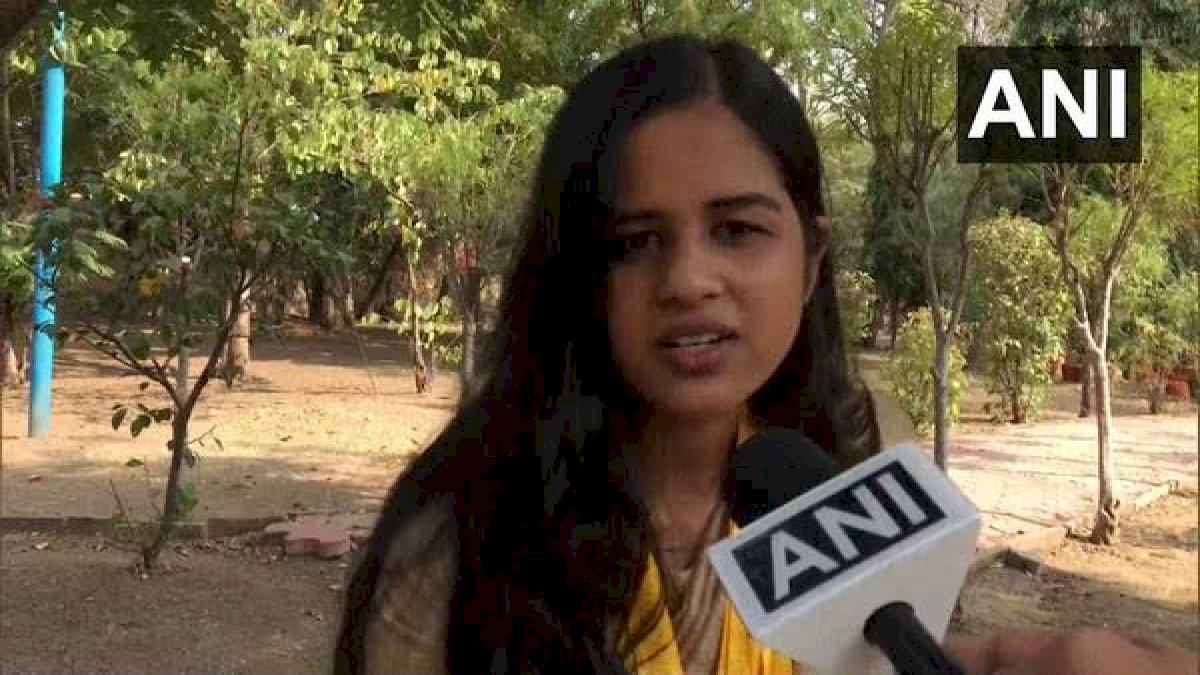 14 मेडल पाने वाली मध्य प्रदेश की पहली महिला डॉक्टर बनीं कृति जैन 14 मेडल पाने वाली मध्य प्रदेश की पहली महिला डॉक्टर बनीं कृति जैन
