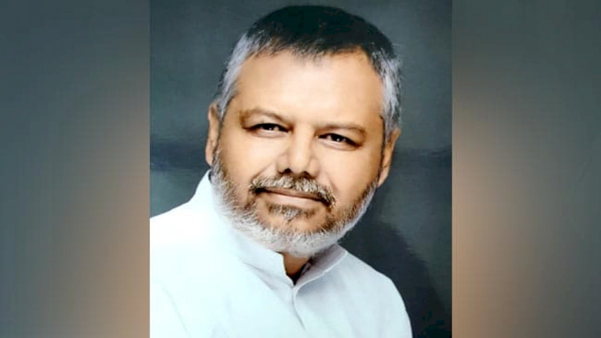 देवेंद्र चौरसिया हत्याकांड की सुनवाई कर रहे जज ने बताया पुलिस से ख़तरा, केस ट्रांसफ़र करने की माँग देवेंद्र चौरसिया हत्याकांड की सुनवाई कर रहे जज ने बताया पुलिस से ख़तरा, केस ट्रांसफ़र करने की माँग