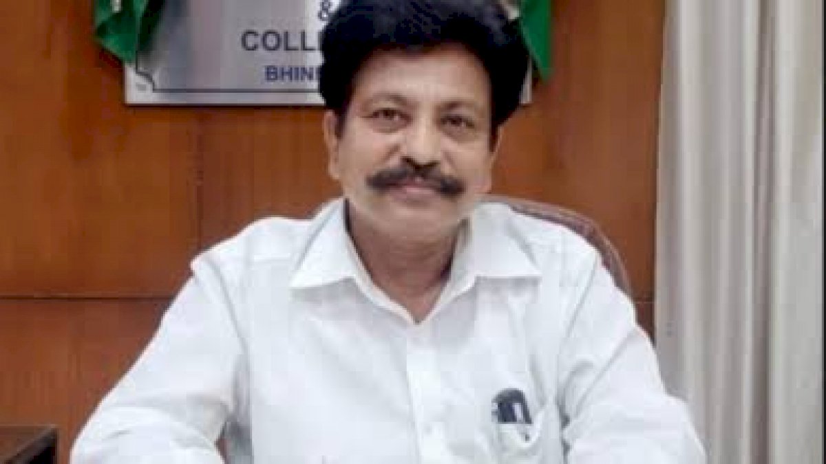 भिंड कलेक्टर का तबादला, भाजपा नेता की चक्की पर कार्रवाई के बाद ट्रांसफर किए जाने की चर्चा भिंड कलेक्टर का तबादला, भाजपा नेता की चक्की पर कार्रवाई के बाद ट्रांसफर किए जाने की चर्चा