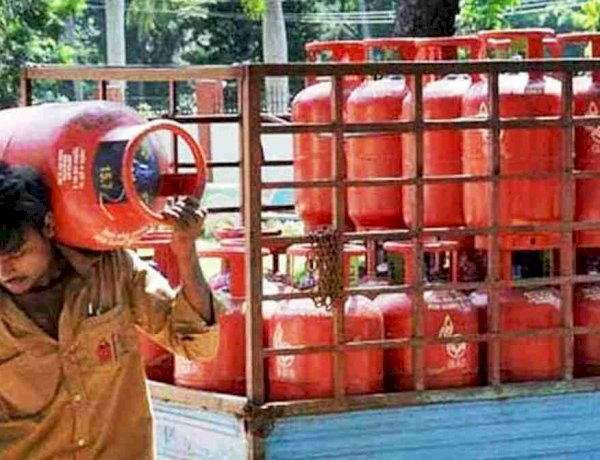 Photo Courtesy: UP Varta News Photo Courtesy: UP Varta News