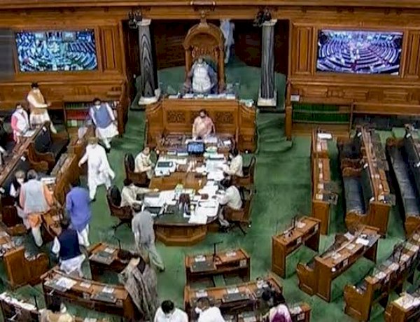 Photo Courtesy: Aaj Tak Photo Courtesy: Aaj Tak