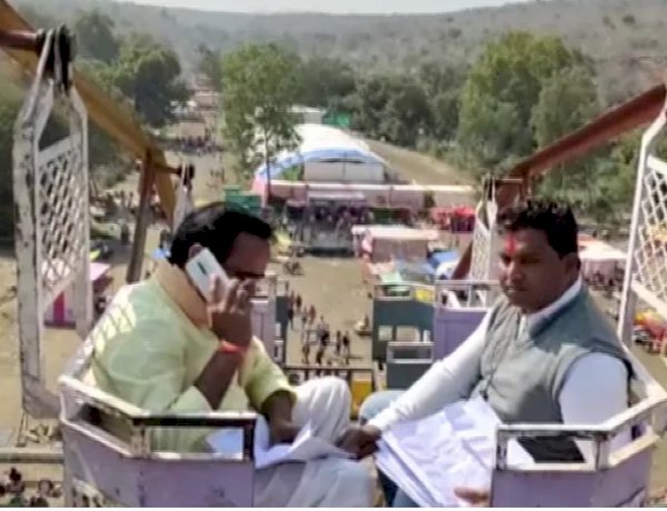 Photo Courtesy : Twitter/ANI Photo Courtesy : Twitter/ANI