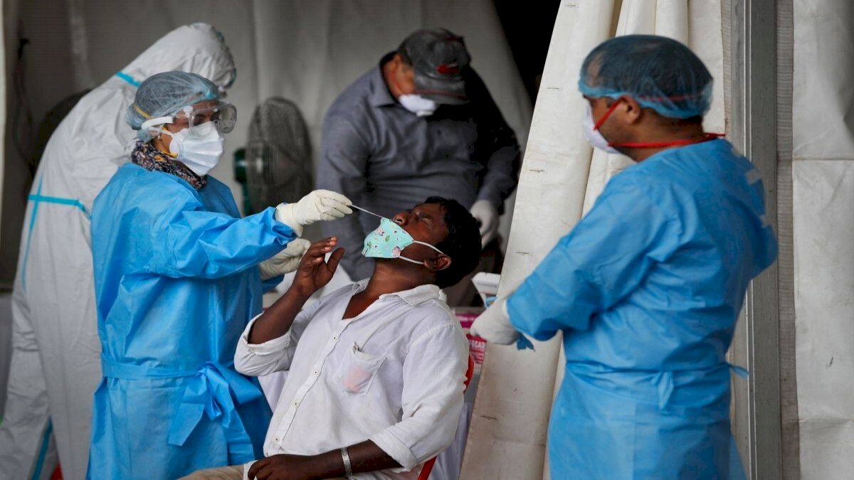 प्रदेश में दो हफ्ते में दर्ज हुए संक्रमण के 122 मामले, नीमच में 50 दिन बाद मिला कोरोना संक्रमण प्रदेश में दो हफ्ते में दर्ज हुए संक्रमण के 122 मामले, नीमच में 50 दिन बाद मिला कोरोना संक्रमण