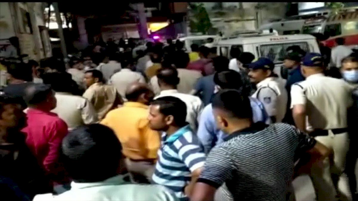 छतरपुर: कांग्रेस के ब्लॉक प्रमुख इंद्र प्रताप सिंह की गोली मारकर हत्या छतरपुर: कांग्रेस के ब्लॉक प्रमुख इंद्र प्रताप सिंह की गोली मारकर हत्या