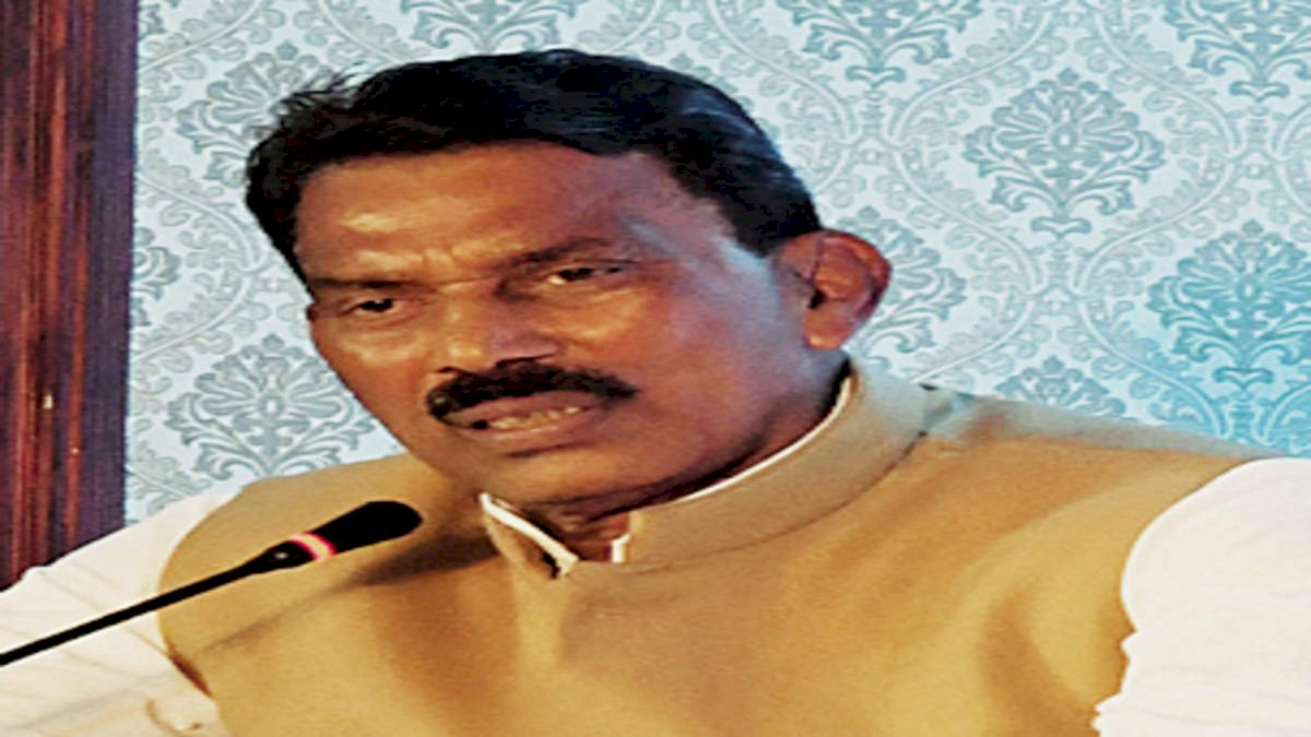 मंत्री तुलसी सिलावट का प्रतिनिधि बन कर 50 लोगों से ठगी, नौकरी दिलाने के नाम लाखों रुपए वसूले मंत्री तुलसी सिलावट का प्रतिनिधि बन कर 50 लोगों से ठगी, नौकरी दिलाने के नाम लाखों रुपए वसूले