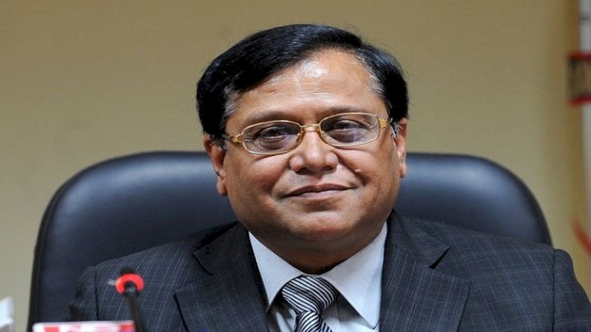 इंजीनियरिंग में मैथ्स-फिजिक्स को अनिवार्य नहीं करना विनाशकारी, नीति आयोग के सदस्य ने किया विरोध इंजीनियरिंग में मैथ्स-फिजिक्स को अनिवार्य नहीं करना विनाशकारी, नीति आयोग के सदस्य ने किया विरोध