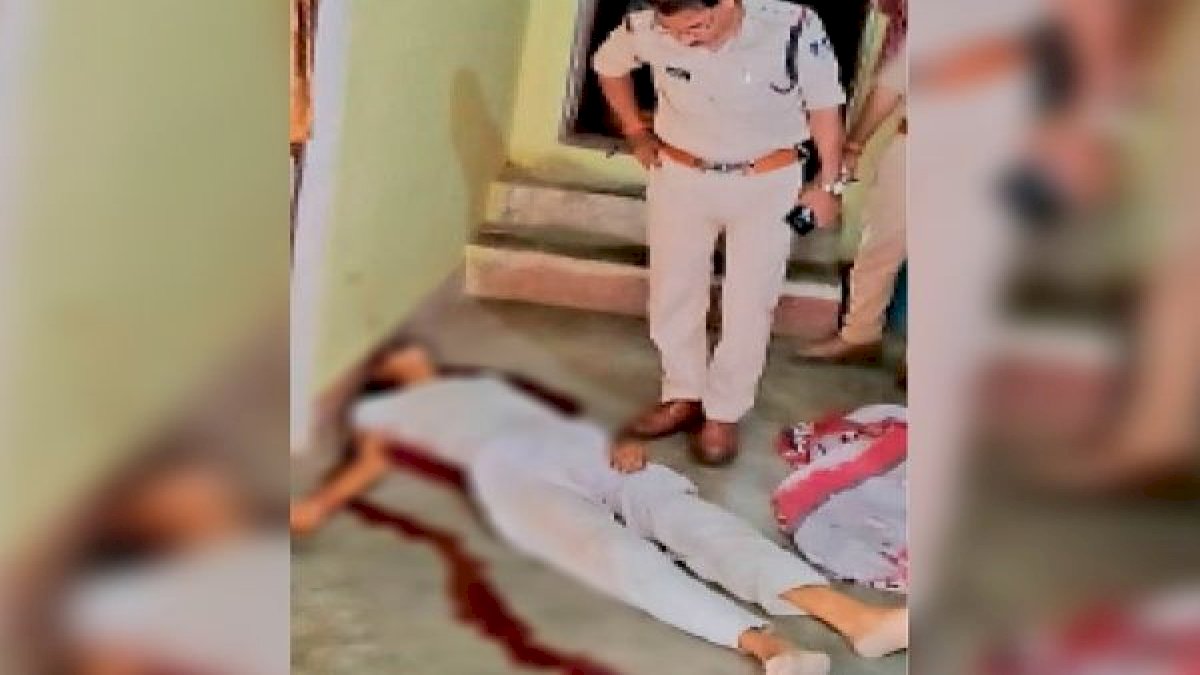 टीकमगढ़ में बुजुर्ग ने की ख़ुदकुशी, पृथ्वीपुर के पूर्व सरपंच ने खुद को गोली मारी टीकमगढ़ में बुजुर्ग ने की ख़ुदकुशी, पृथ्वीपुर के पूर्व सरपंच ने खुद को गोली मारी