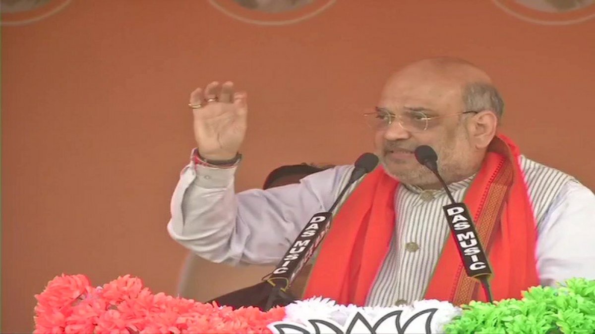 डेंगू और मलेरिया हैं दीदी के दोस्त, बंगाल में अमित शाह ने ममता पर बोला हमला डेंगू और मलेरिया हैं दीदी के दोस्त, बंगाल में अमित शाह ने ममता पर बोला हमला